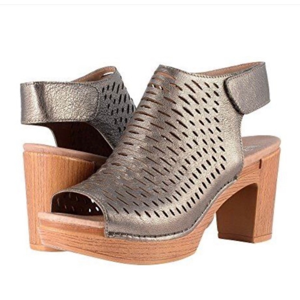 Dansko Women's Danae‎ Slingback Sandal
Pewter Nappa Size 40 EU 9.5/10 US